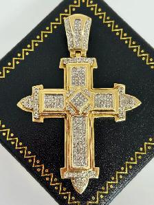 10k Iced-Out Diamond Cross Pendant - Photo 4