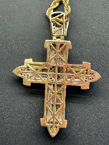 10k Iced-Out Diamond Cross Pendant - Photo 8
