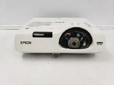 (9920853) Epson H671A Projector - Photo 2