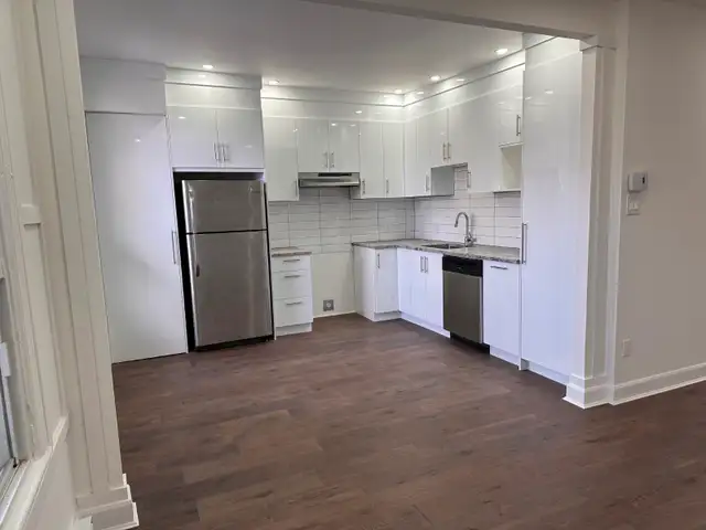PETIT PARADIS SUR LE PLATEAU GRAND (5 ½)