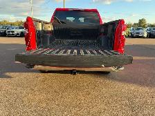 2025 Chevrolet Silverado - Photo 9