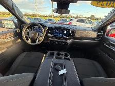 2025 Chevrolet Silverado - Photo 11