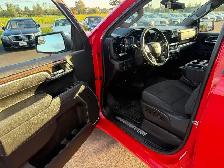 2025 Chevrolet Silverado - Photo 19
