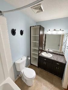 Top Floor Modern Condo - Photo 7