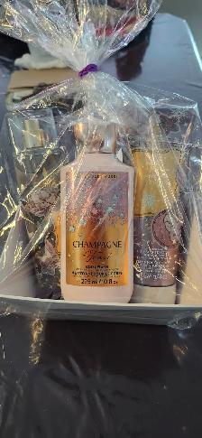 Brand NEW Bath Body Works set of Body lotion, Mist, Body wash!