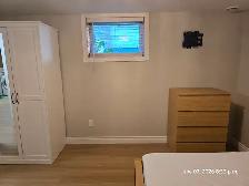 Large Private Bedroom for Rent!! All Inclusive!! - Photo 10