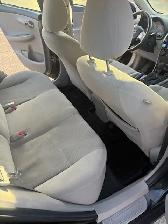 2007 Toyota Corolla with only 184,000KM - Photo 4