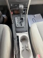 2007 Toyota Corolla with only 184,000KM - Photo 5
