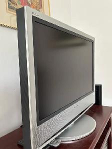 Sony Bravia Television - Photo 2