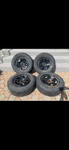 4 pneus d’hiver 245/60/R18 - Photo 2