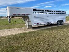 Aluminum stock trailer