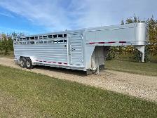 Aluminum stock trailer - Photo 2