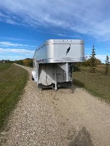 Aluminum stock trailer - Photo 3