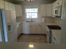 Duplex for rent, North River Road - Photo 9