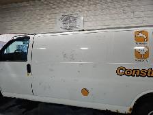 2011 GMC Savana - Photo 32