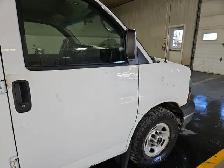2011 GMC Savana - Photo 37
