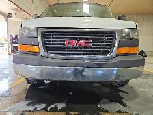 2011 GMC Savana - Photo 38