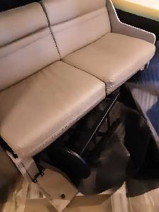 travel trailer - Photo 2