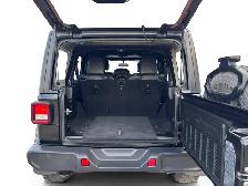 2018 Jeep Wrangler Unlimited Sahara - Photo 19