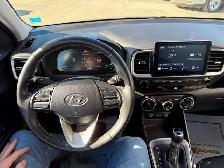 2025 Hyundai Venue Preferred - Photo 23