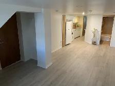 31/2 libre chauffé,éclairé,poêle,frigidaire inclus. - Photo 4