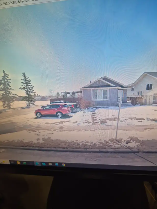 Castleridge4 bedrooms 2 full baths double garage $2100