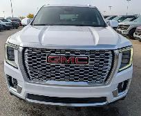 2023 GMC Yukon DENALI 4WD DIESEL LOW KMS - Photo 8