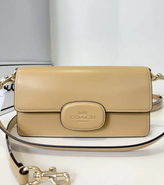 Coach Eliza Flap (tan leather)