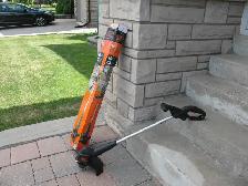 Black and Decker Corded Grass Trimmer and Edger, LIKE NEW - Photo 10