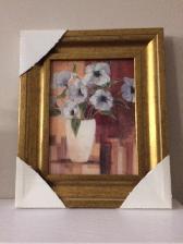 CADRE NEUF GOLD 10'x12' DANS EMBALAGE BOUQUET DE FLEUR: $20.00