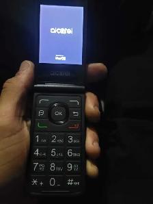 Alcatel flip phone 4044v - Photo 3