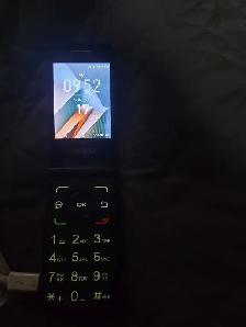Alcatel flip phone 4044v - Photo 4