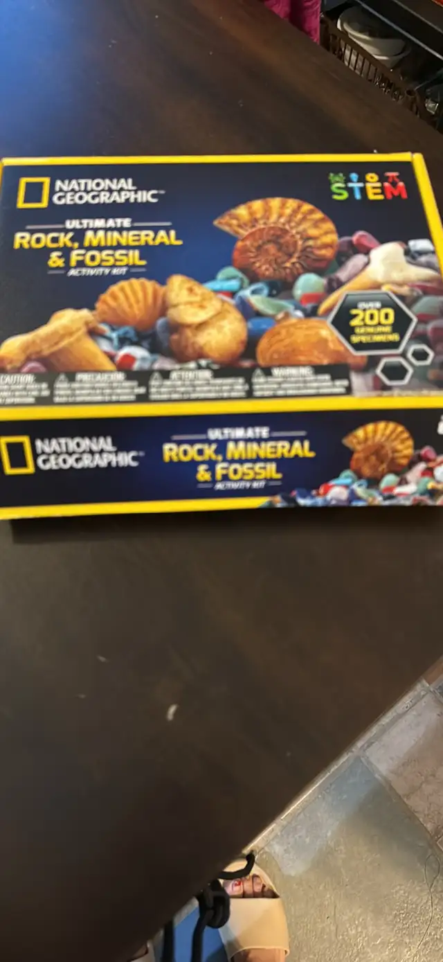 Rock, Mineral and Fossil Activity Kit