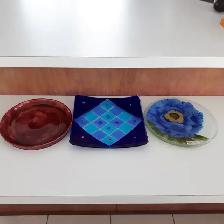 3 ASSIETTES NEUVES EN VERRE, 2 RONDES UNE CARRÉE: $5.00 CHACUNE - Photo 2