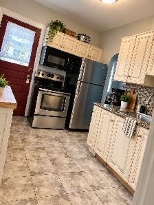 5 Minutes From University Of Windsor (Availible now) - Photo 5