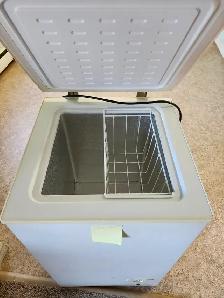 Apartment Sale - Everything MUST go! - Photo 4