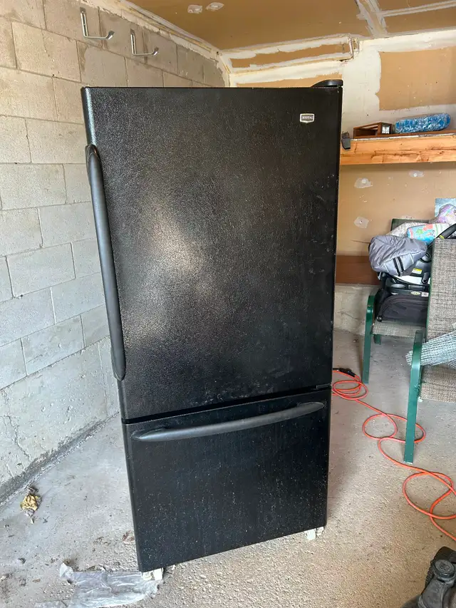 36 inches Maytag fridge for sale $150