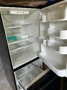 36 inches Maytag fridge for sale $150 - Photo 3