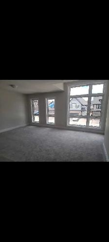 House for Rent in Waterloo - Photo 4