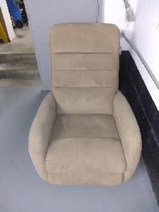 Free like new beige green adjustable recliner chair - Photo 4