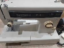 Sewing machine for sale - Photo 4