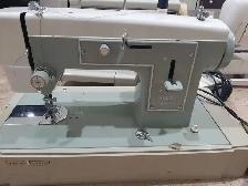 Sewing machine for sale - Photo 5