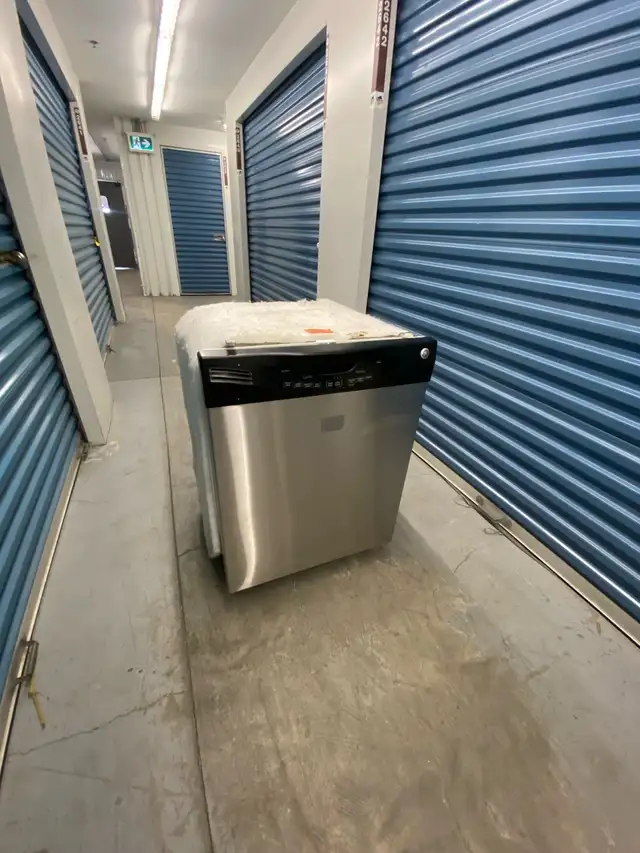 GE DISHWASHER 24"