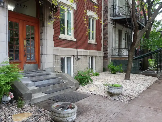 4 1/2 près du métro Sherbrooke - Novembre