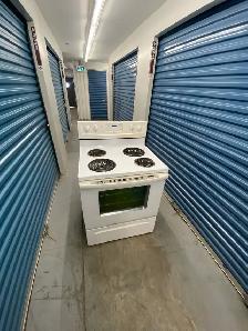 WHIRLPOOL ELECTRIC STOVE - Photo 3