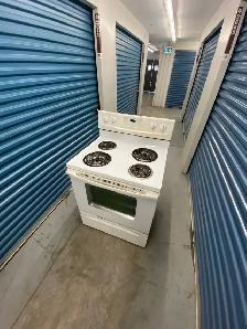 WHIRLPOOL ELECTRIC STOVE - Photo 4