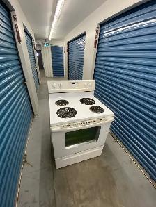WHIRLPOOL ELECTRIC STOVE - Photo 6