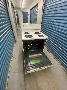 WHIRLPOOL ELECTRIC STOVE - Photo 8