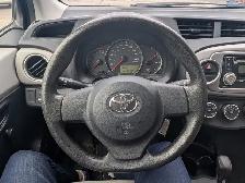 2013 Toyota Yaris LE, no accident history! top condition! - Photo 11