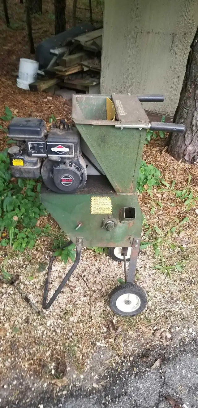 Mighty Mac wood chipper